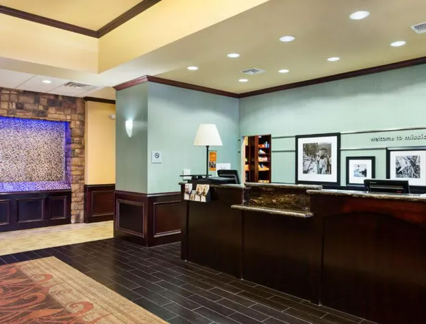 Hampton Inn & Suites Mission hotel detail image 3