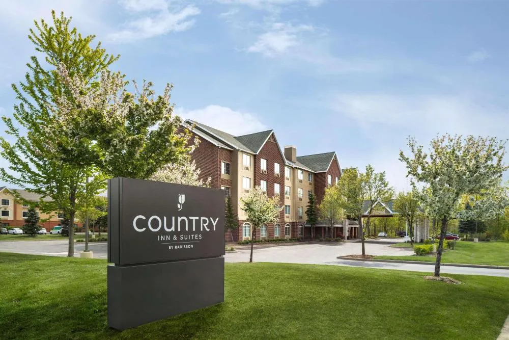 Country Inn & Suites by Radisson, Novi, MI hotel hero