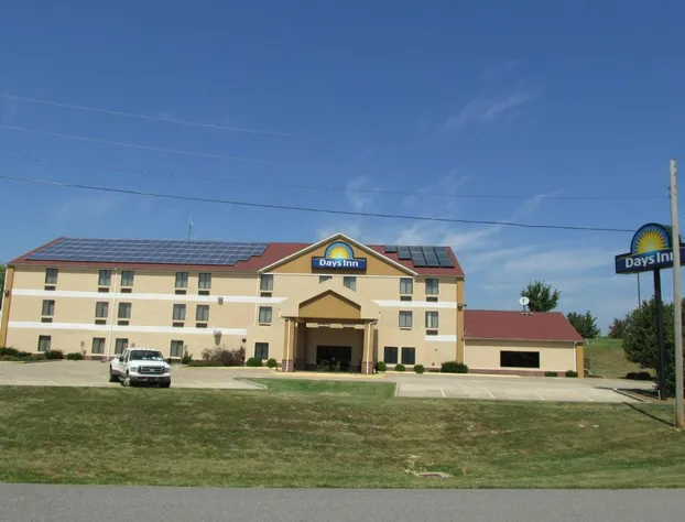 Days Inn by Wyndham Jefferson City hotel detail image 2