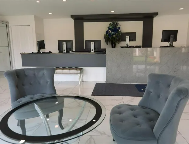 Clarion Pointe hotel detail image 2