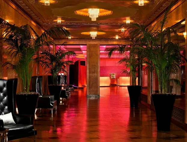 W Minneapolis - The Foshay hotel detail image 4