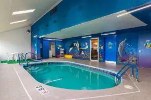 Econo Lodge Kent - Akron West hotel detail image 3