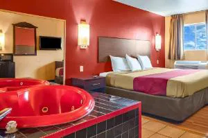 Econo Lodge Kent - Akron West hotel detail image 3