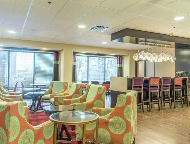 Hampton Inn Muskegon hotel detail image 1