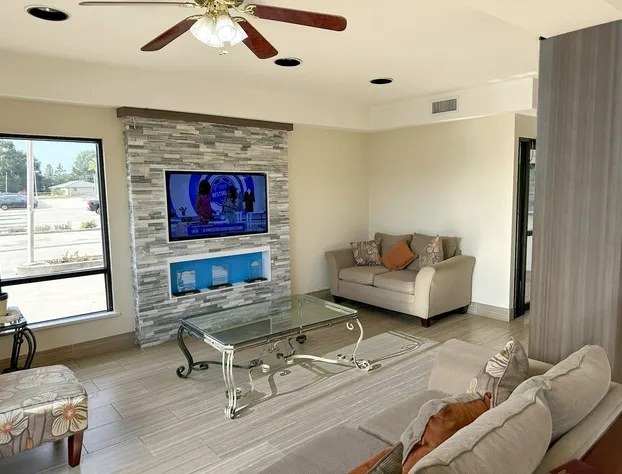 Days Inn & Suites by Wyndham Opelousas hotel detail image 2