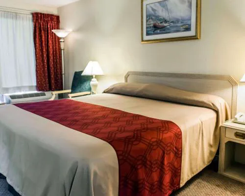 Econo Lodge Perry hotel detail image 3