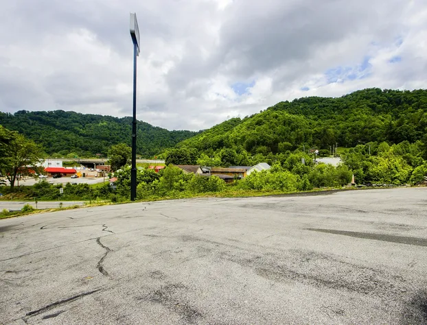 OYO Hotel Chapmanville Inn, WV - Hwy 119 hotel detail image 4