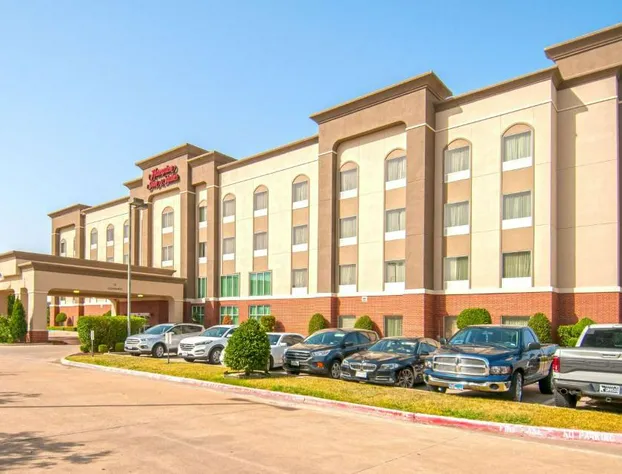 Hampton Inn & Suites Waxahachie hotel detail image 2