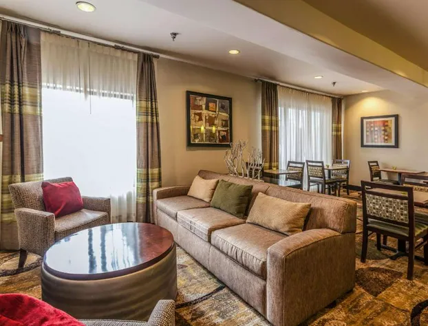 Hampton Inn Colorado Springs-Airport hotel detail image 3