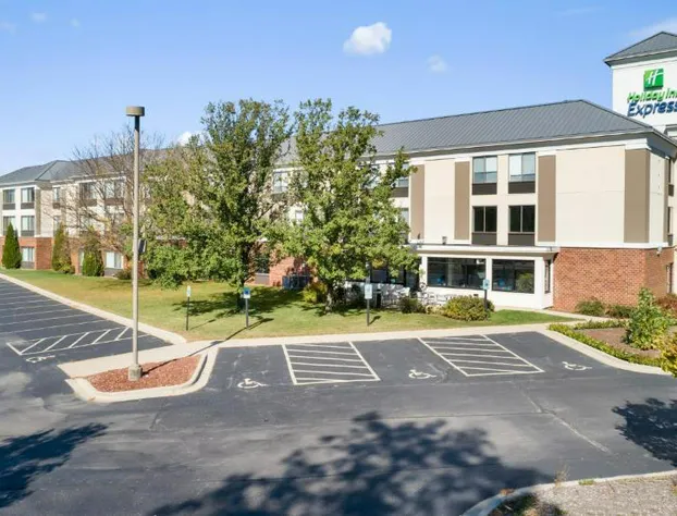 Holiday Inn Express & Suites Delafield by IHG hotel detail image 1