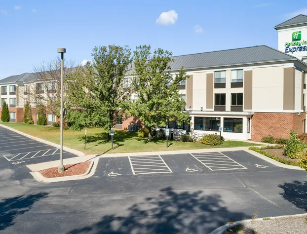 Holiday Inn Express & Suites Delafield by IHG hotel detail image 1