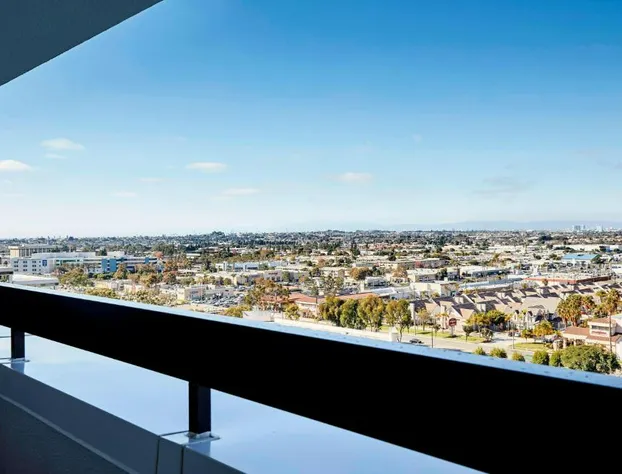 Torrance Marriott Redondo Beach hotel detail image 1