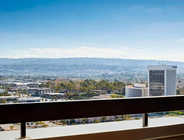Torrance Marriott Redondo Beach hotel detail image 2