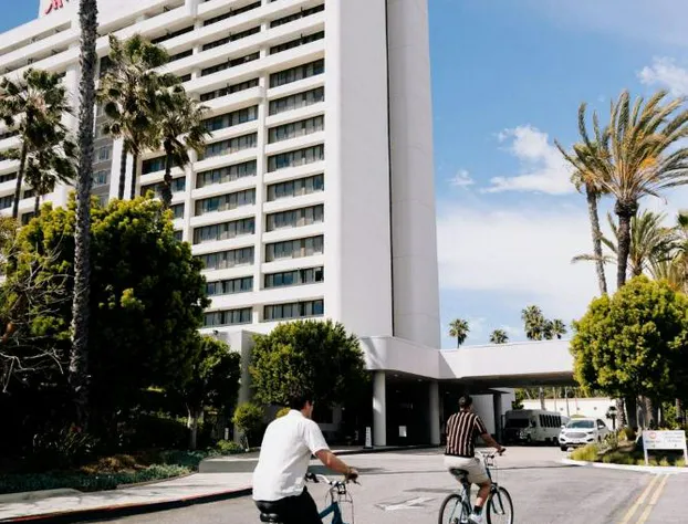 Torrance Marriott Redondo Beach hotel detail image 4