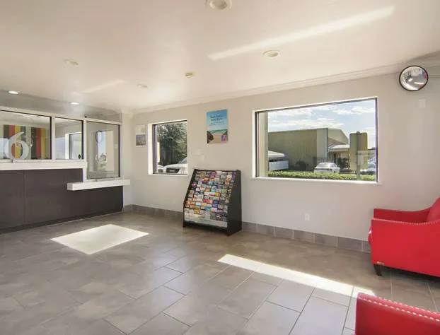 Motel 6 Lancaster, TX - DeSoto - Lancaster hotel detail image 4