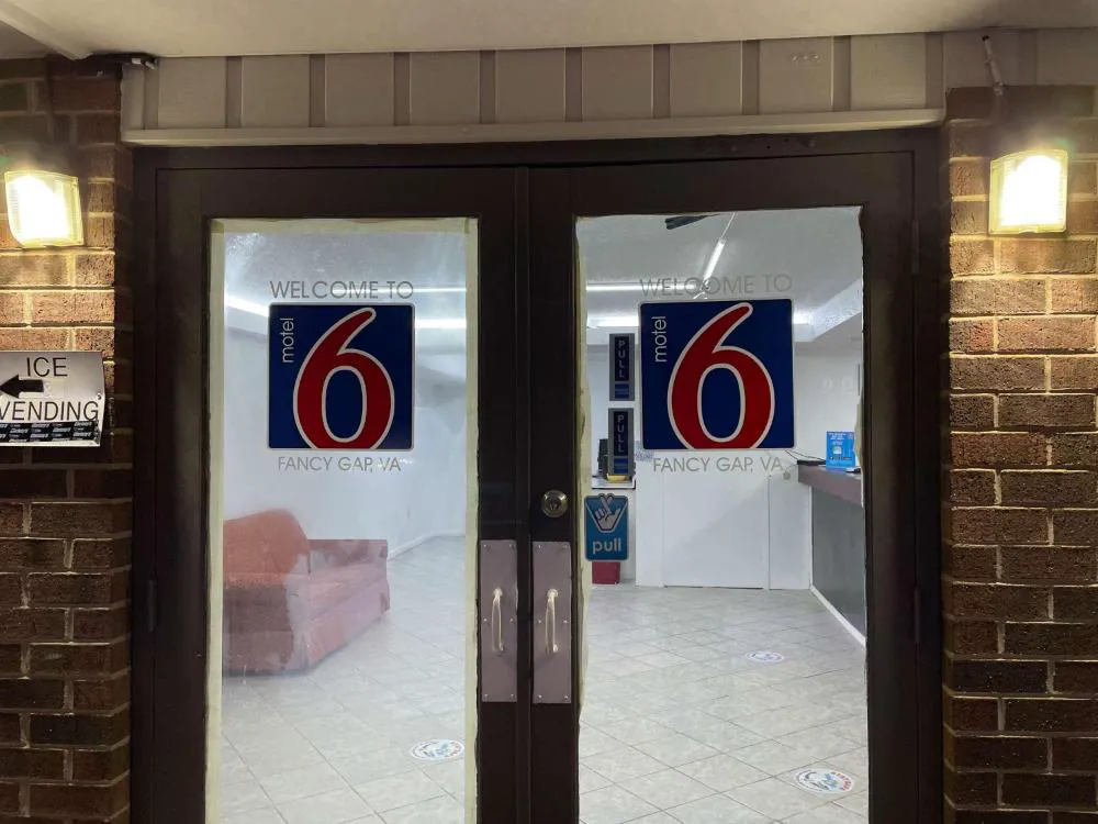 Motel 6 Fancy Gap VA hotel hero