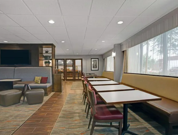 Hampton Inn Salisbury hotel detail image 4