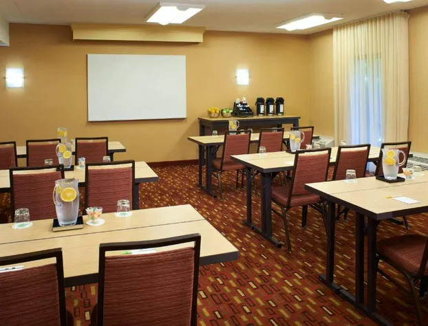 Courtyard by Marriott Lexington North hotel detail image 2