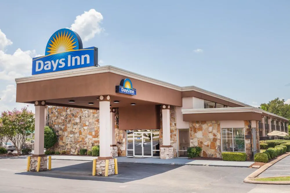 Days Inn by Wyndham Jackson hotel hero