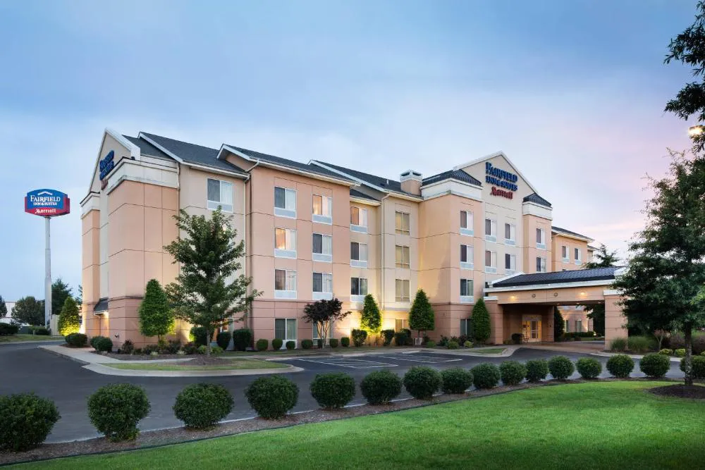 Fairfield Inn & Suites by Marriott Conway hotel hero