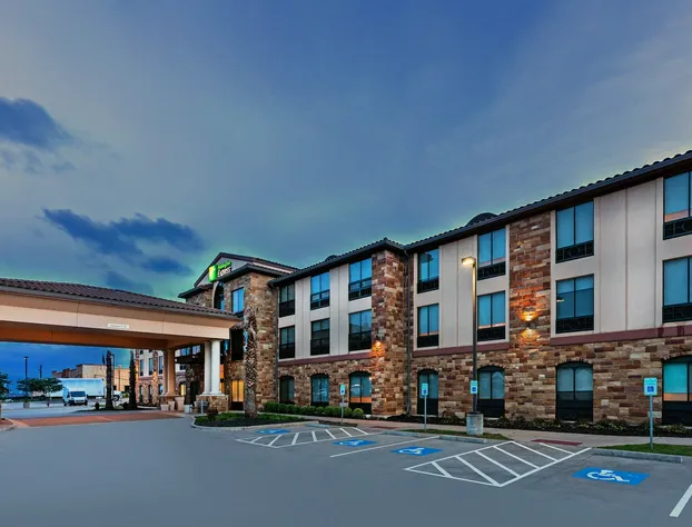 Holiday Inn Express & Suites Austin NW - Lakeway by IHG hotel detail image 1