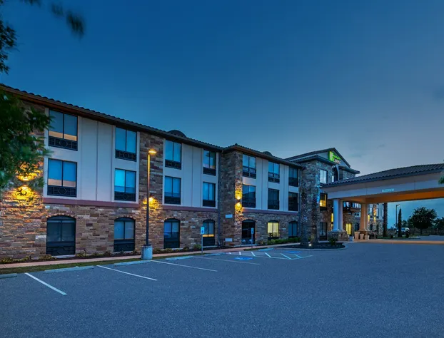 Holiday Inn Express & Suites Austin NW - Lakeway by IHG hotel detail image 2