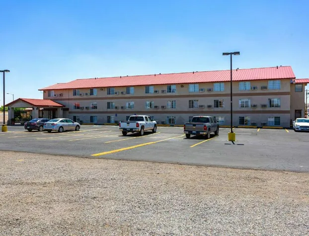 Rodeway Inn Farmington hotel detail image 4