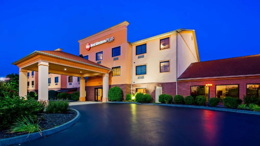 Best Western Plus Strawberry Inn & Suites hotel hero