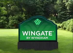 Wingate by Wyndham Roseville/Detroit hotel detail image 1