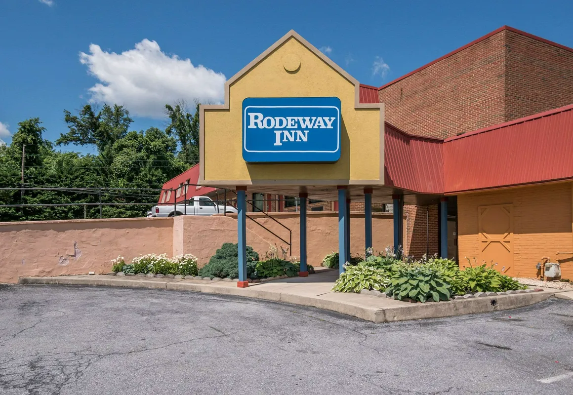 Rodeway Inn Wormleysburg - Harrisburg hotel hero