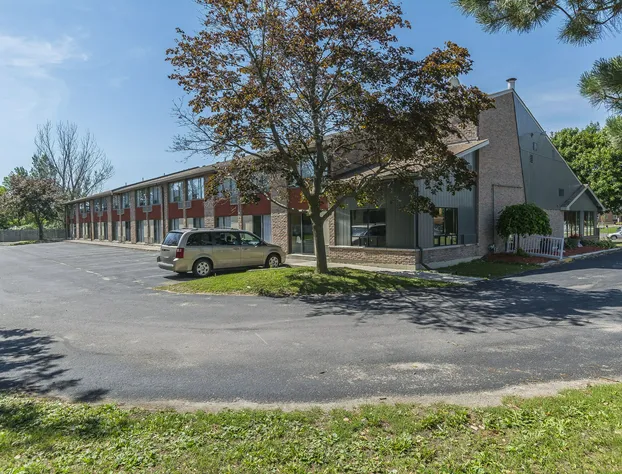 Ramada by Wyndham Kingston hotel detail image 2