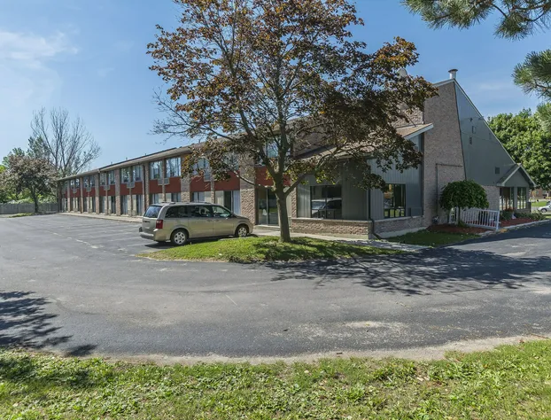 Ramada by Wyndham Kingston hotel detail image 2