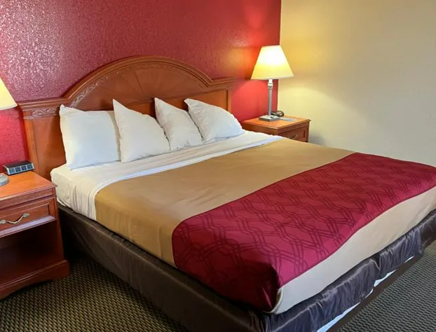 Express Inn & Suites hotel detail image 3