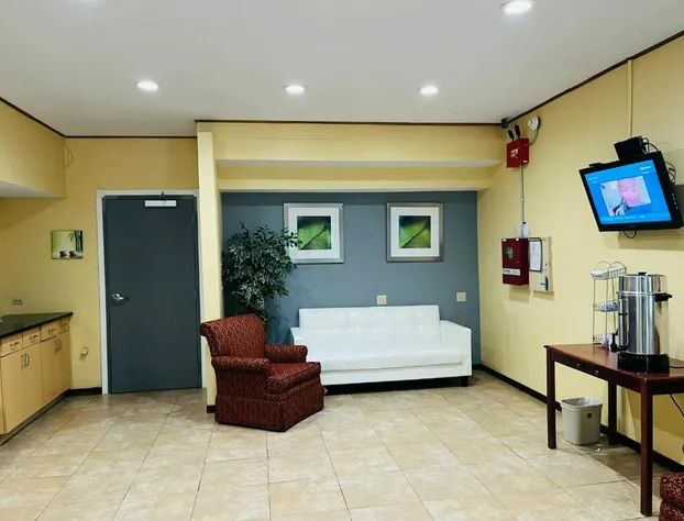 Rodeway Inn Whitehall hotel detail image 4