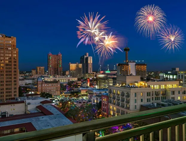 Courtyard Marriott Riverwalk hotel detail image 4