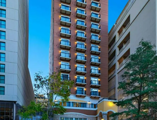 Courtyard Marriott Riverwalk hotel detail image 3