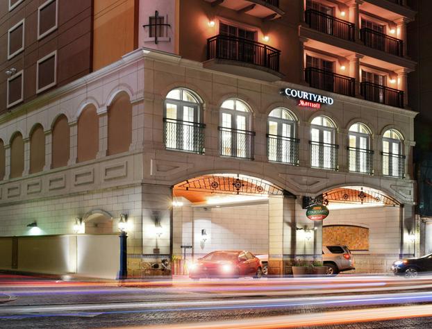 Courtyard Marriott Riverwalk hotel detail image 2
