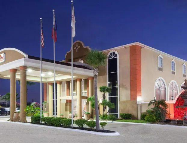 Hawthorn Extended Stay by Wyndham Corpus Christi hotel detail image 1