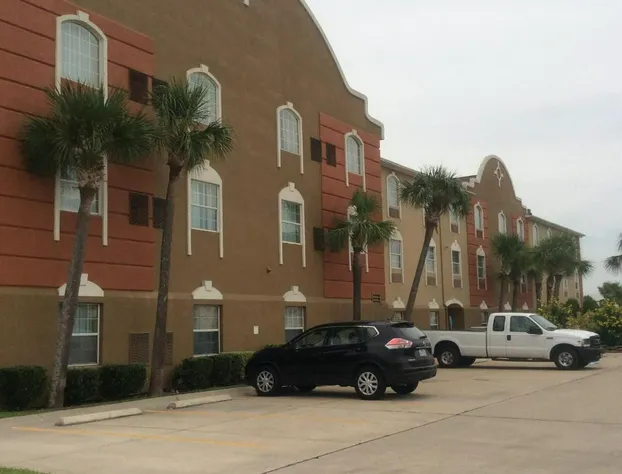 Hawthorn Extended Stay by Wyndham Corpus Christi hotel detail image 3