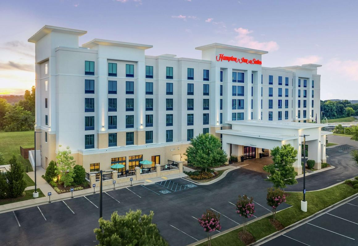 Hampton Inn & Suites Chattanooga/Hamilton Place hotel hero