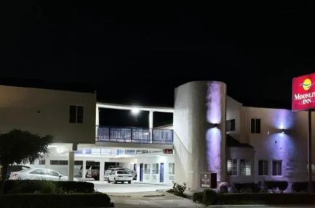 Moonlite Inn Redondo Beach hotel detail image 3