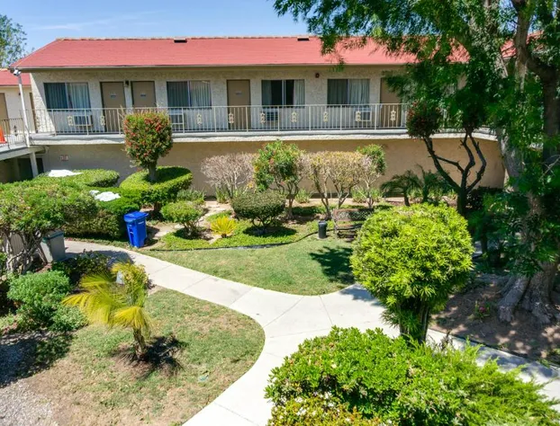 California Suites Hotel hotel detail image 2