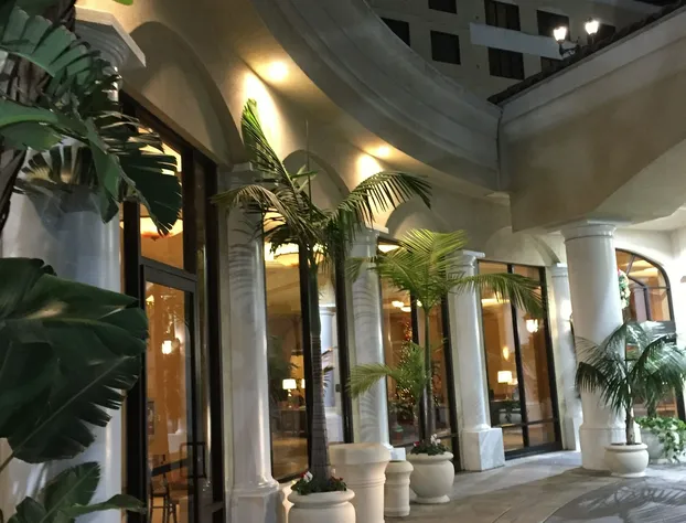 DoubleTree Suites by Hilton Anaheim Rsrt - Conv Cntr hotel detail image 2