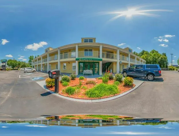 Quality Inn Laurinburg hotel detail image 3