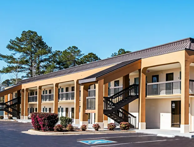 Quality Inn & Suites hotel detail image 1