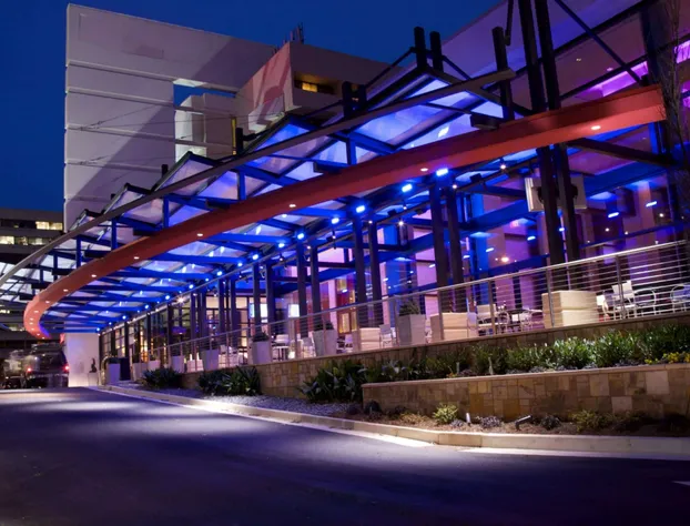 Wyndham Atlanta Buckhead Hotel & Conference Center hotel detail image 2