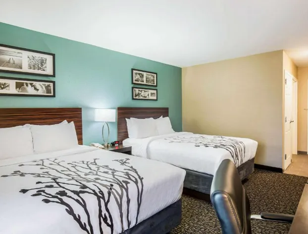 Sleep Inn & Suites Dunmore hotel detail image 3