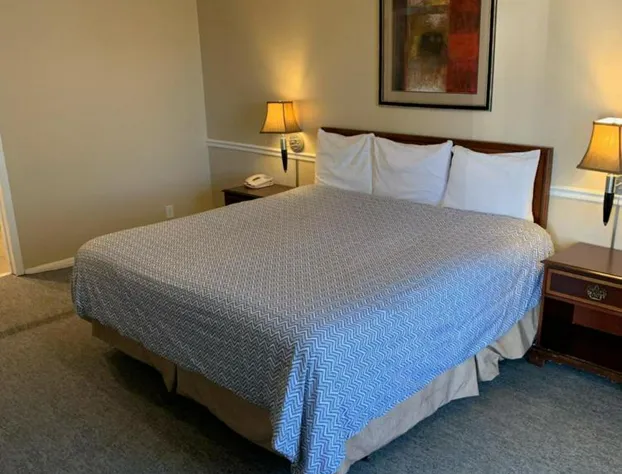 Alpine Inn Rockford hotel detail image 4