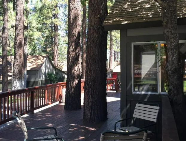 Big Bear Frontier hotel detail image 2