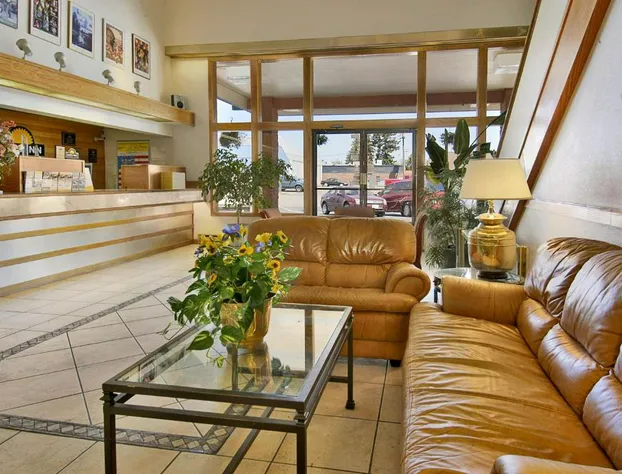 Days Inn by Wyndham Mt. Vernon hotel detail image 1